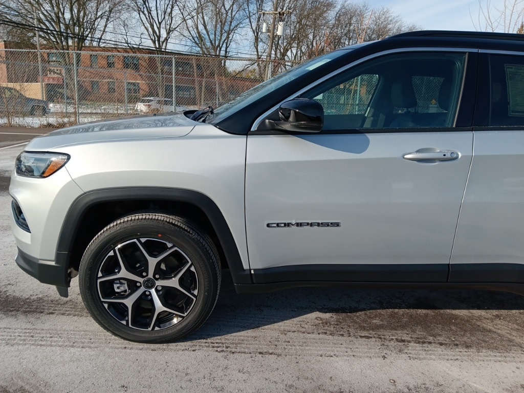 New 2026 Jeep Compass LIMITED 4X4 Sport Utility