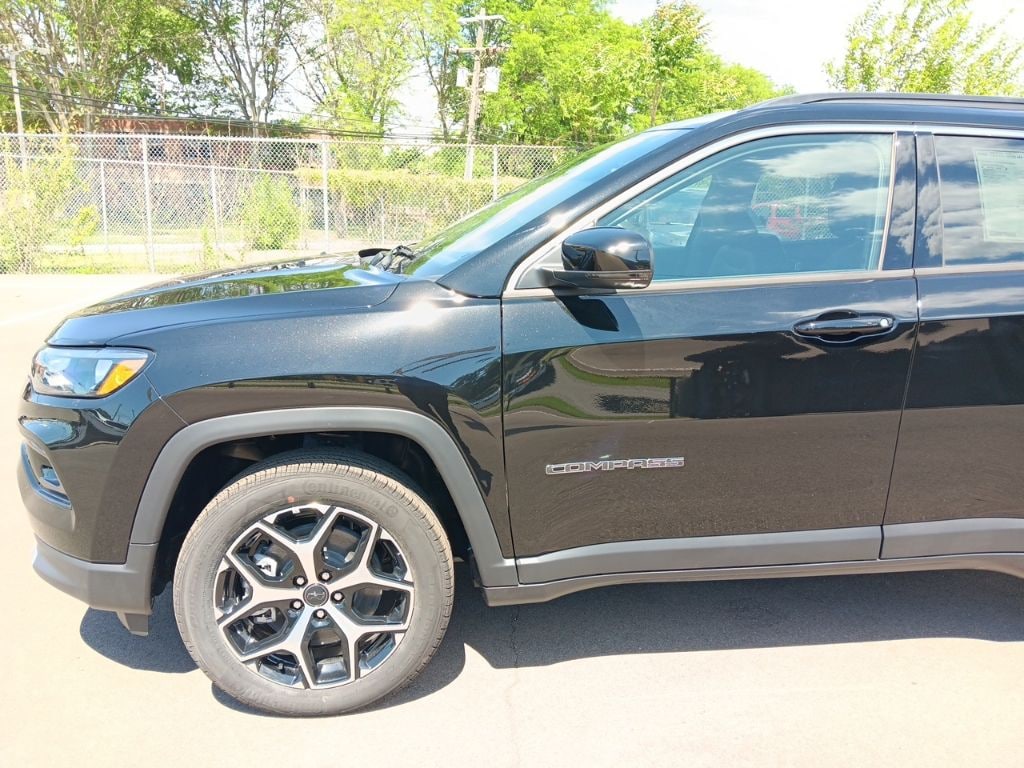 New 2026 Jeep Compass LIMITED 4X4 Sport Utility