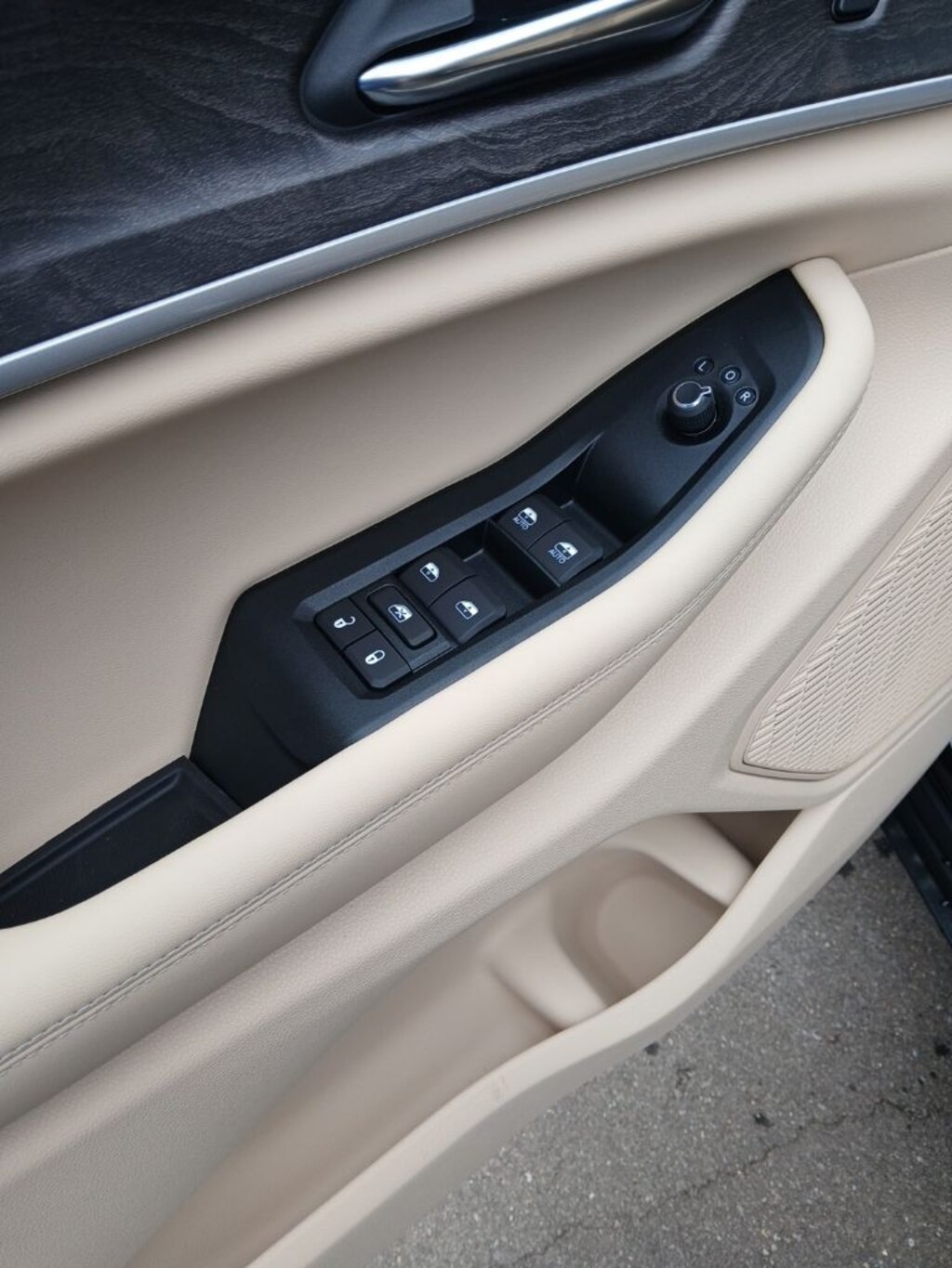 New 2026 Jeep Grand Cherokee LIMITED 4X4 Sport Utility