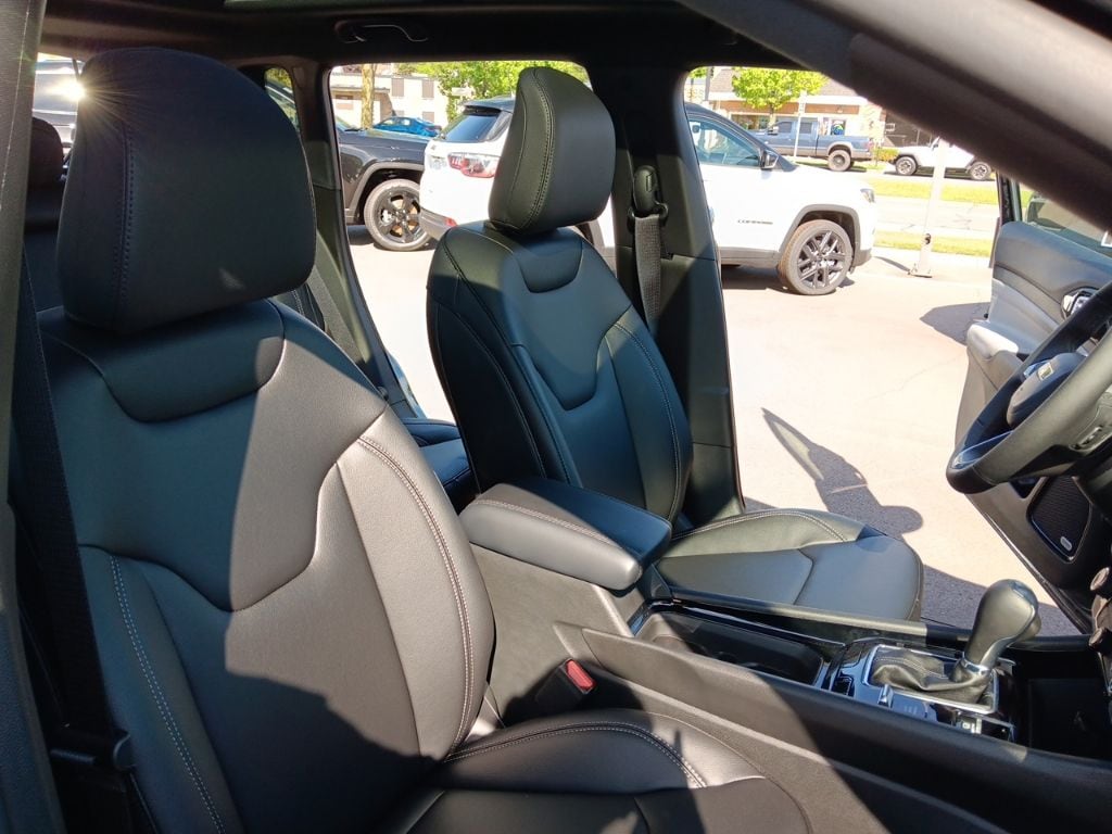 2026 Jeep Compass Limited - Photo 17