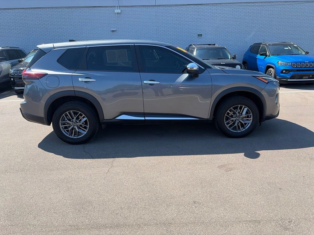 Used 2024 Nissan Rogue S SUV