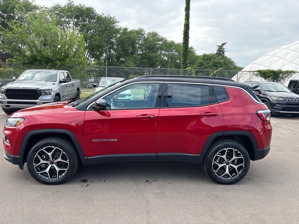 New 2026 Jeep Compass LIMITED 4X4 Sport Utility