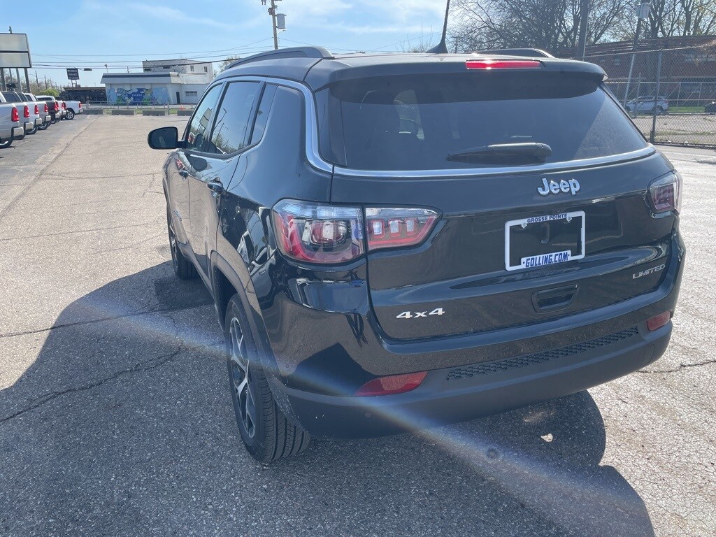 2025 Jeep Compass Limited photo 4