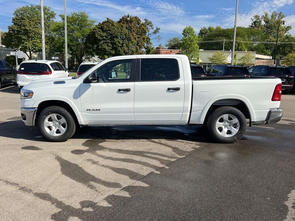 New 2026 Ram 1500 BIG HORN CREW CAB 4X4 5'7 BOX Pickup