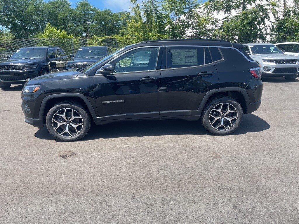 2025 Jeep Compass Limited photo 3