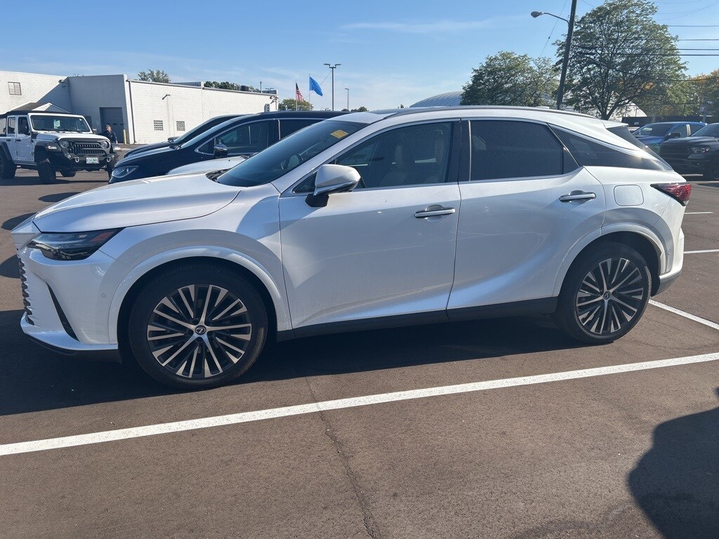 2024 Lexus RX 350 Premium photo 4