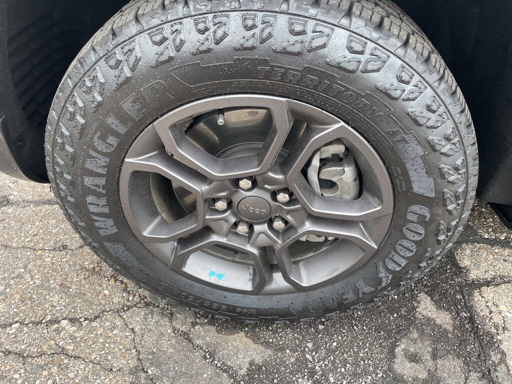 1C4RJYC6XR8505013