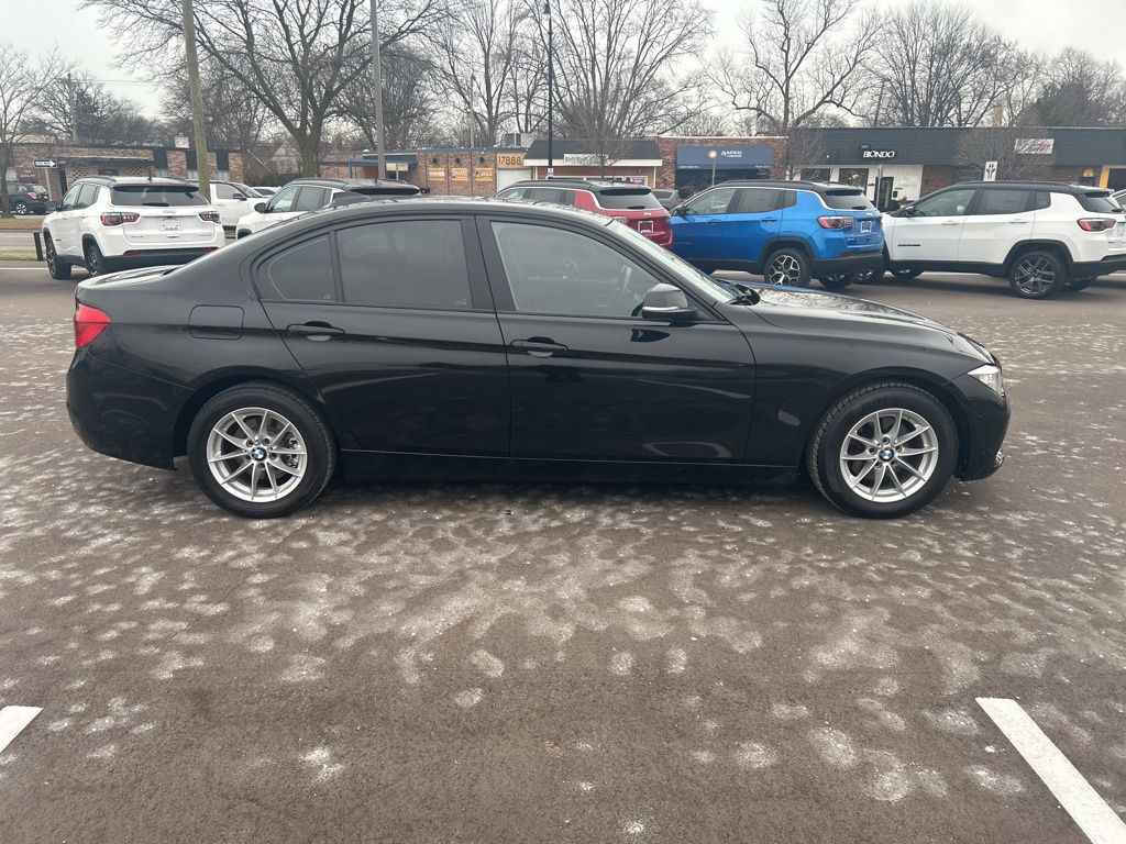 2017 BMW 3 Series 320i