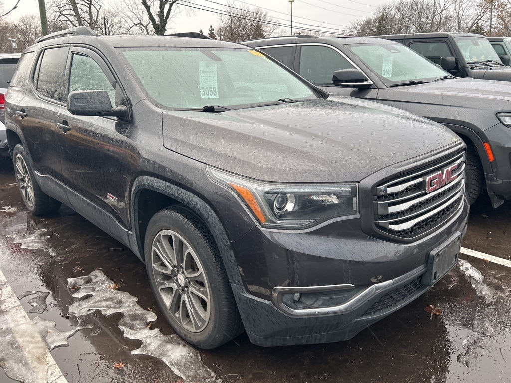 2017 GMC Acadia SLT-1's photo