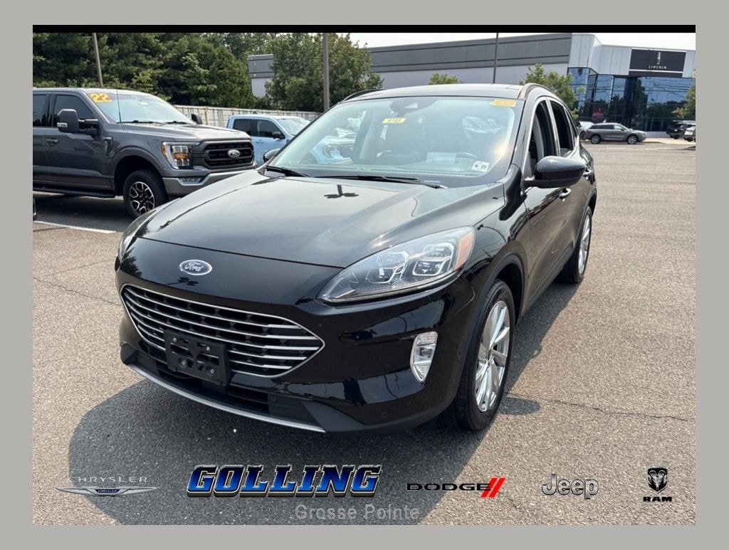 Used 2022 Ford Escape Titanium SUV