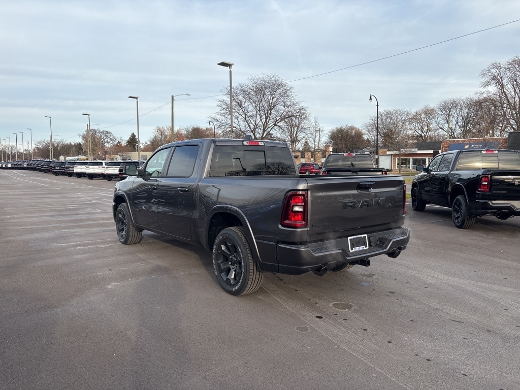 New 2026 Ram 1500 BIG HORN CREW CAB 4X4 5'7 BOX Pickup