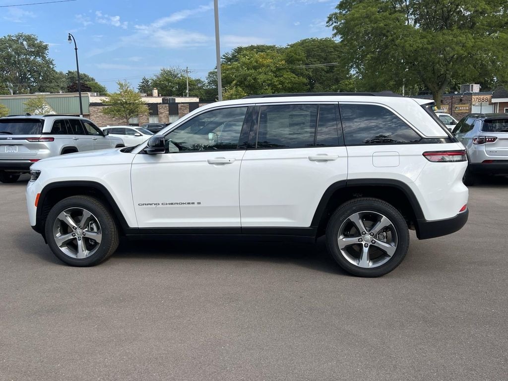 New 2026 Jeep Grand Cherokee LIMITED 4X4 Sport Utility
