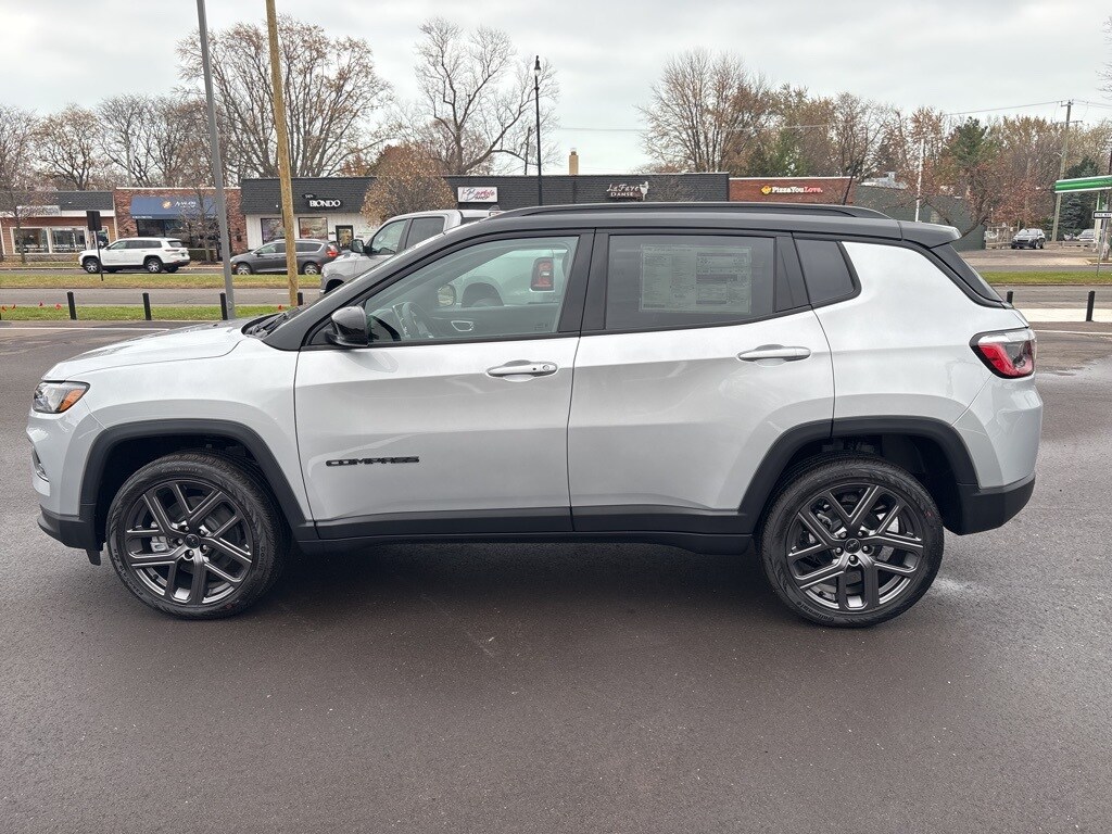 New 2026 Jeep Compass LIMITED ALTITUDE 4X4 Sport Utility