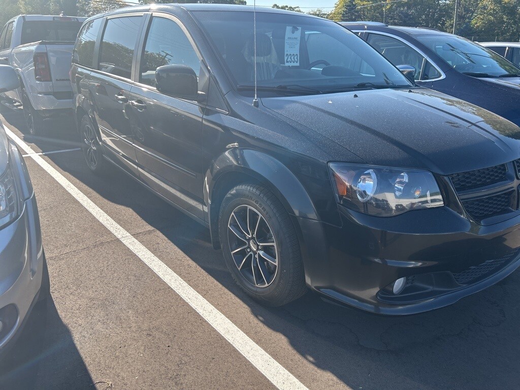 2017 Dodge Grand Caravan GT photo 2