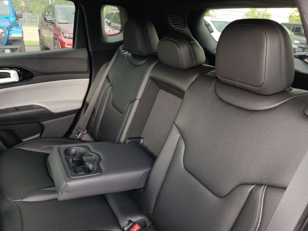 2026 Jeep Compass Limited - Photo 13