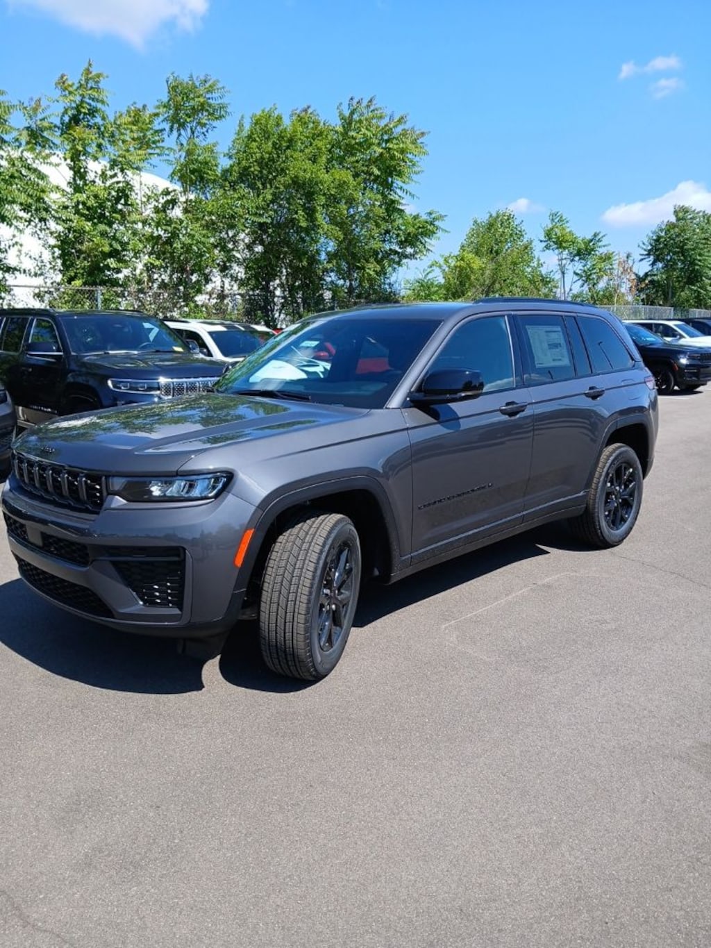 New 2026 Jeep Grand Cherokee LAREDO ALTITUDE 4X4 Sport Utility