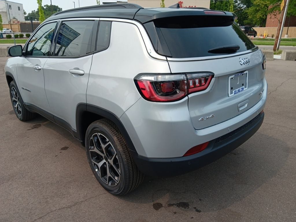 New 2026 Jeep Compass LIMITED 4X4 Sport Utility