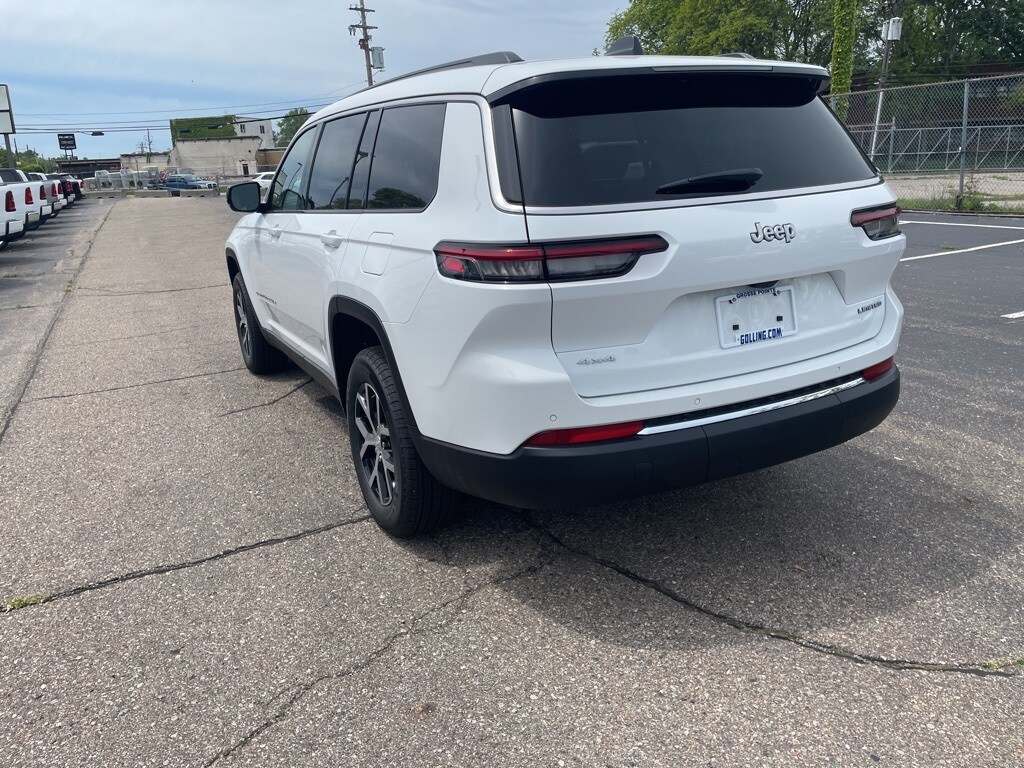 2025 Jeep Grand Cherokee Limited photo 4
