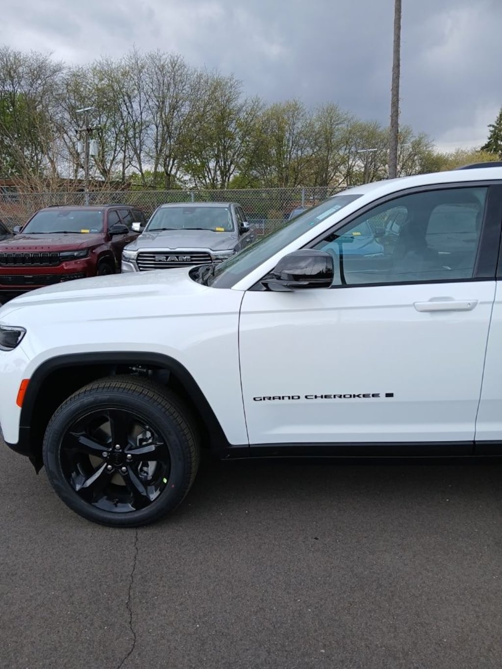 New 2026 Jeep Grand Cherokee L LIMITED 4X4 Sport Utility