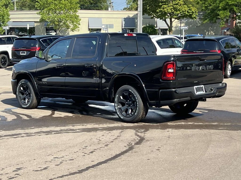 New 2026 Ram 1500 BIG HORN CREW CAB 4X4 5'7 BOX Pickup