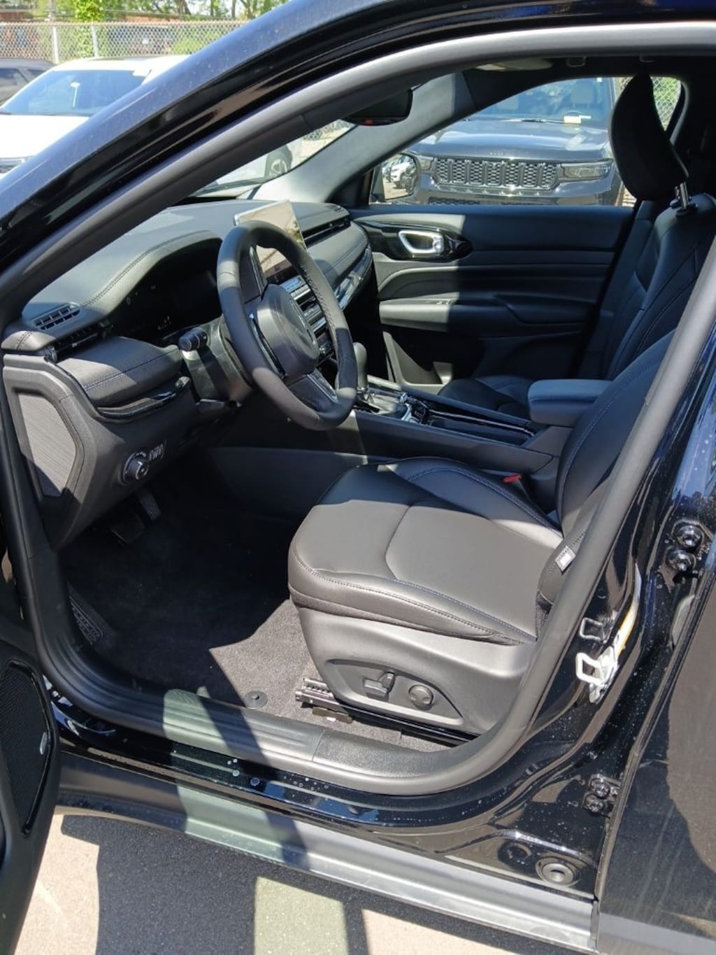 New 2026 Jeep Compass LIMITED ALTITUDE 4X4 Sport Utility