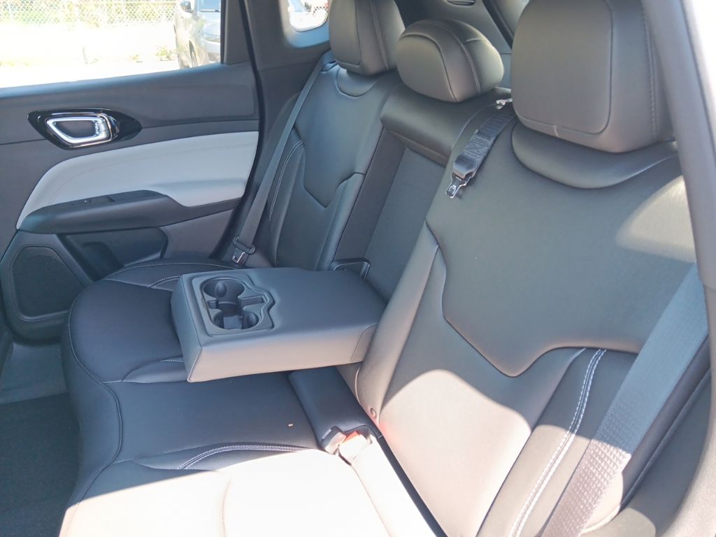 2026 Jeep Compass Limited - Photo 13