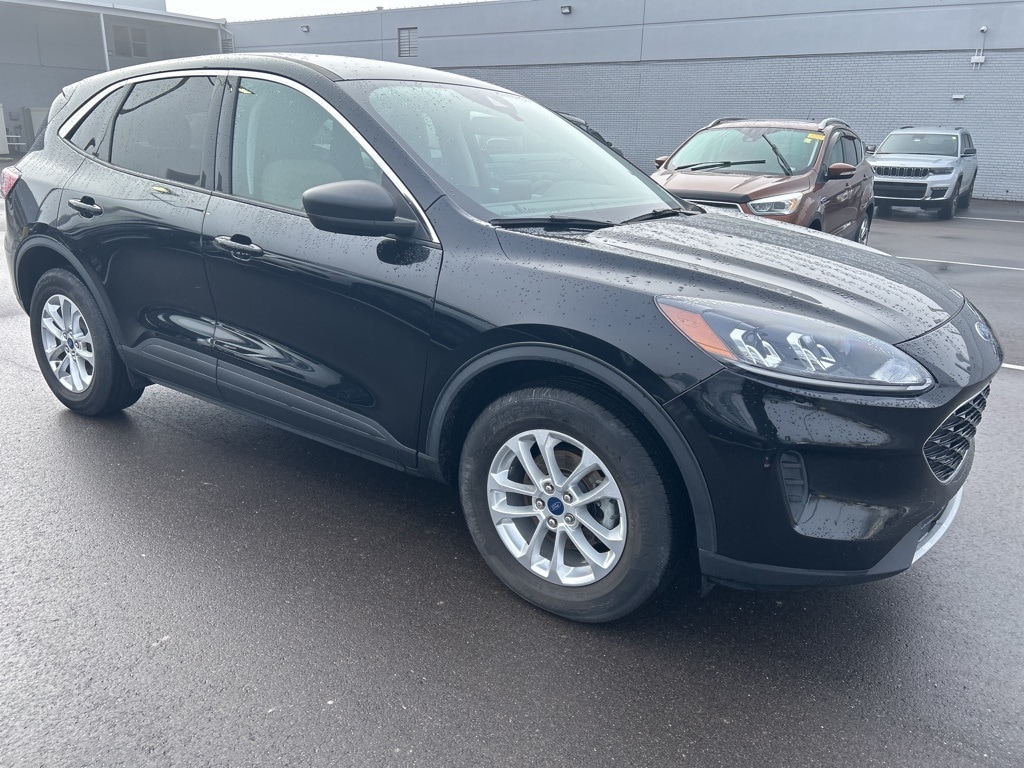 Used 2022 Ford Escape SE SUV