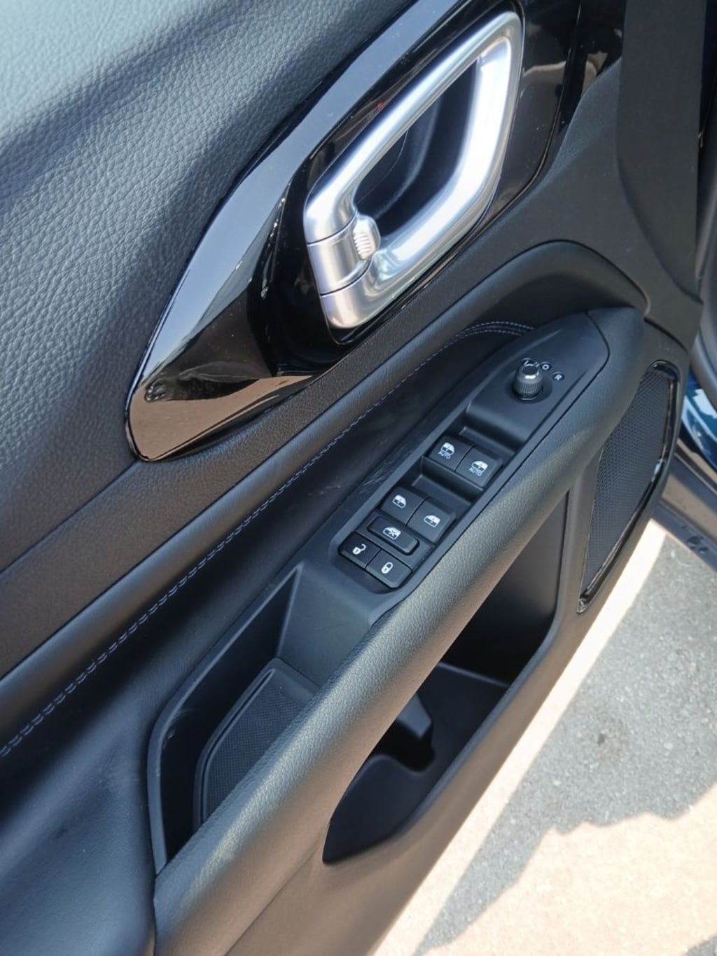 New 2026 Jeep Compass LIMITED ALTITUDE 4X4 Sport Utility