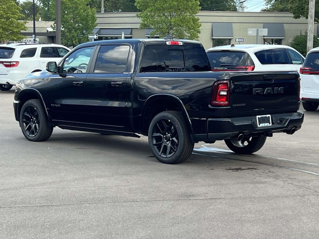 New 2027 Ram 1500 LARAMIE CREW CAB 4X4 5'7 BOX Pickup