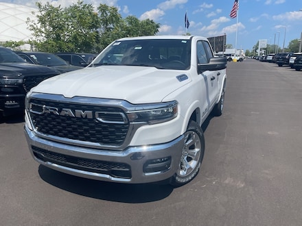 2025 Ram 1500 BIG HORN QUAD CAB 4X4 6'4 BOX Pickup