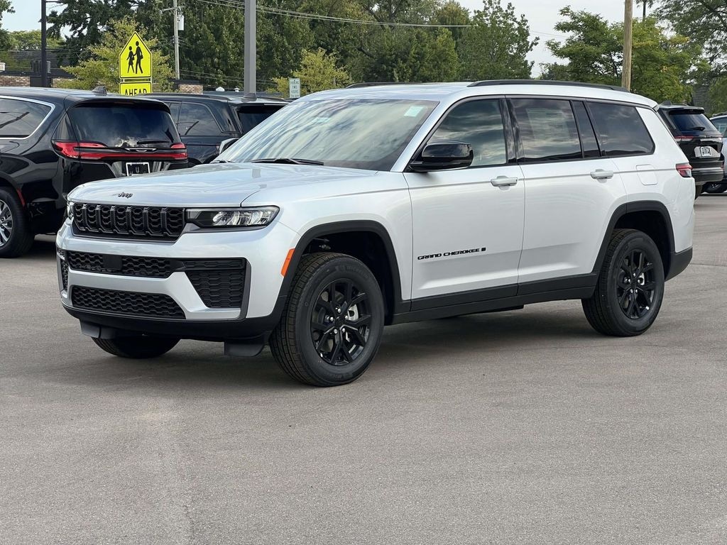 New 2026 Jeep Grand Cherokee L LAREDO ALTITUDE 4X4 Sport Utility