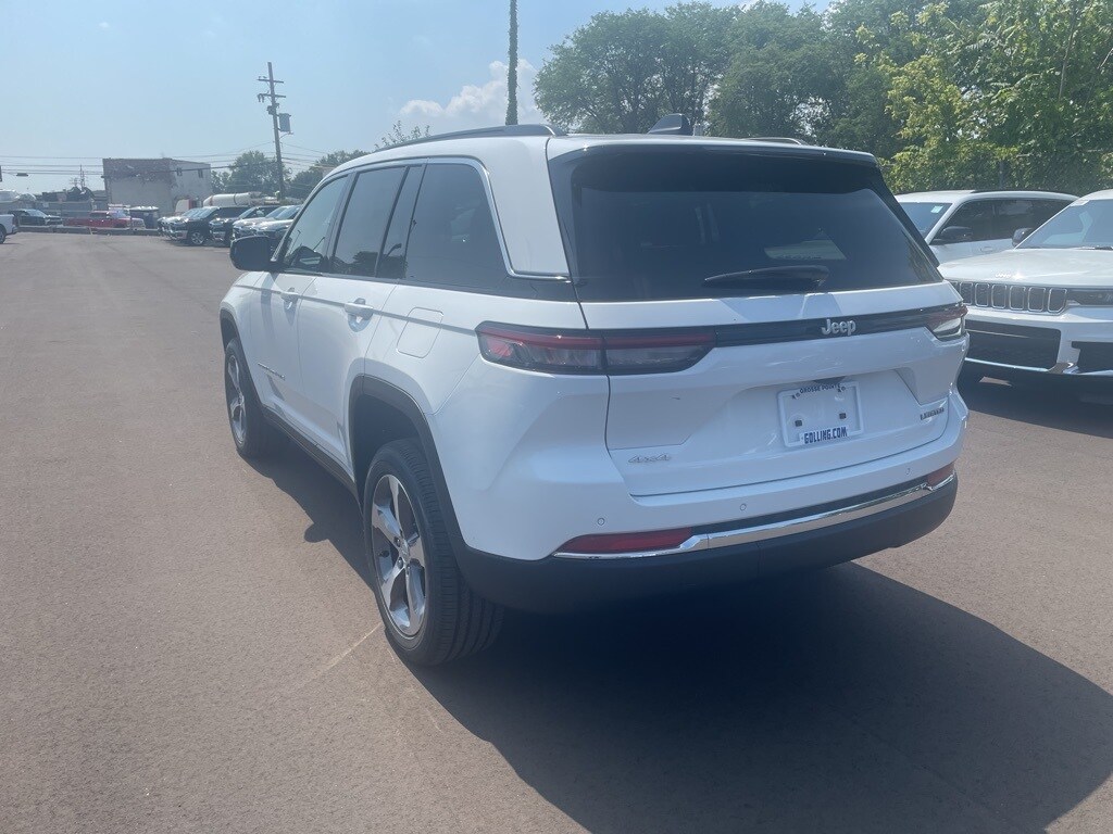 2025 Jeep Grand Cherokee Limited photo 4