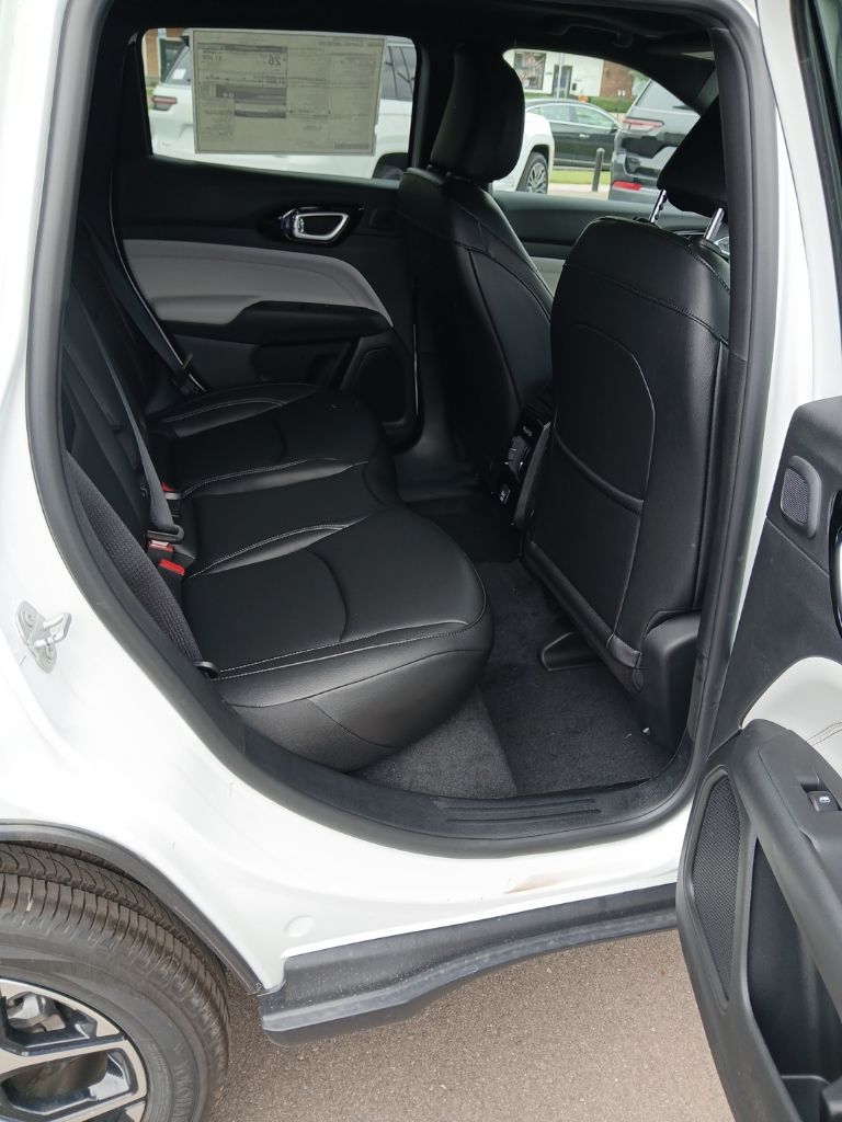 2026 Jeep Compass Limited - Photo 17