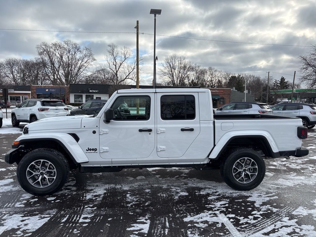 Used 2026 Jeep Gladiator Sport S Truck