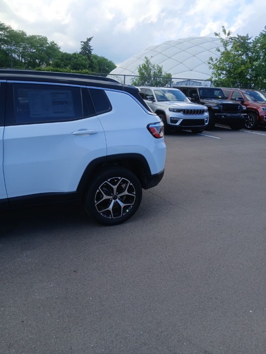 New 2026 Jeep Compass LIMITED 4X4 Sport Utility