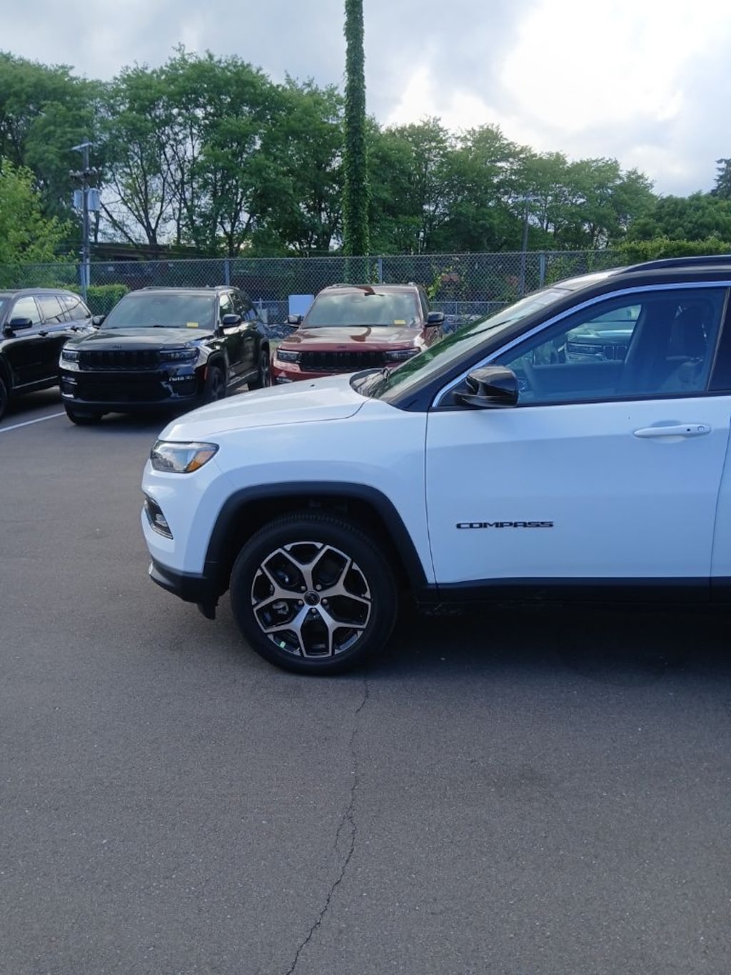 New 2026 Jeep Compass LIMITED 4X4 Sport Utility