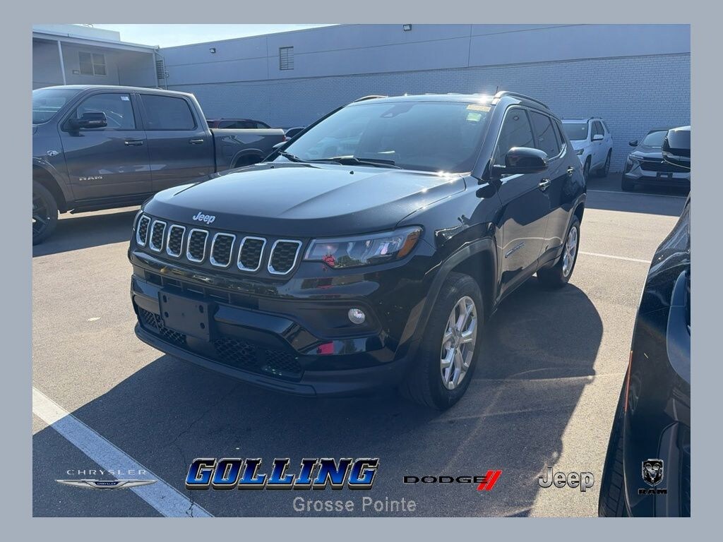 Used 2024 Jeep Compass Latitude SUV