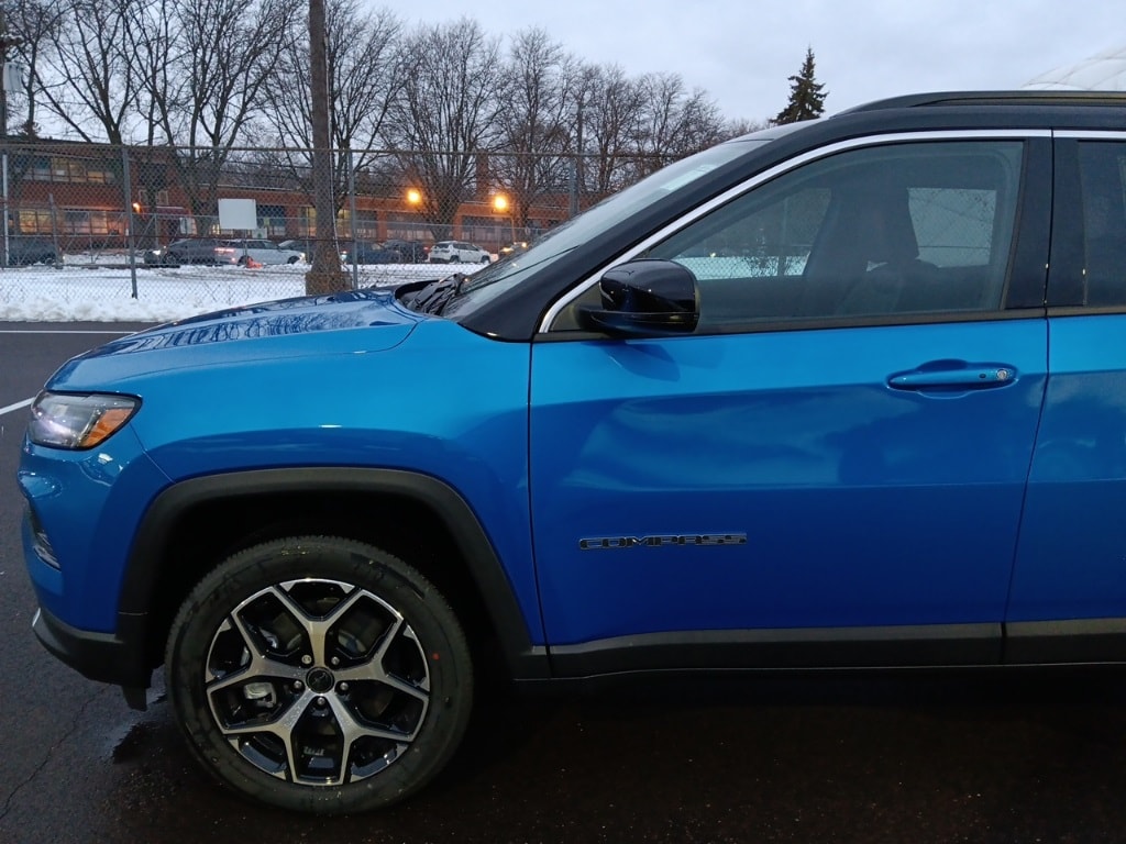 New 2026 Jeep Compass LIMITED 4X4 Sport Utility