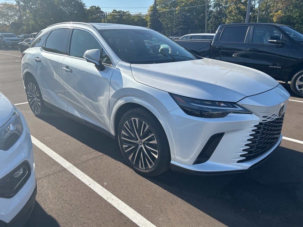 2024 Lexus RX 350 Premium photo 3