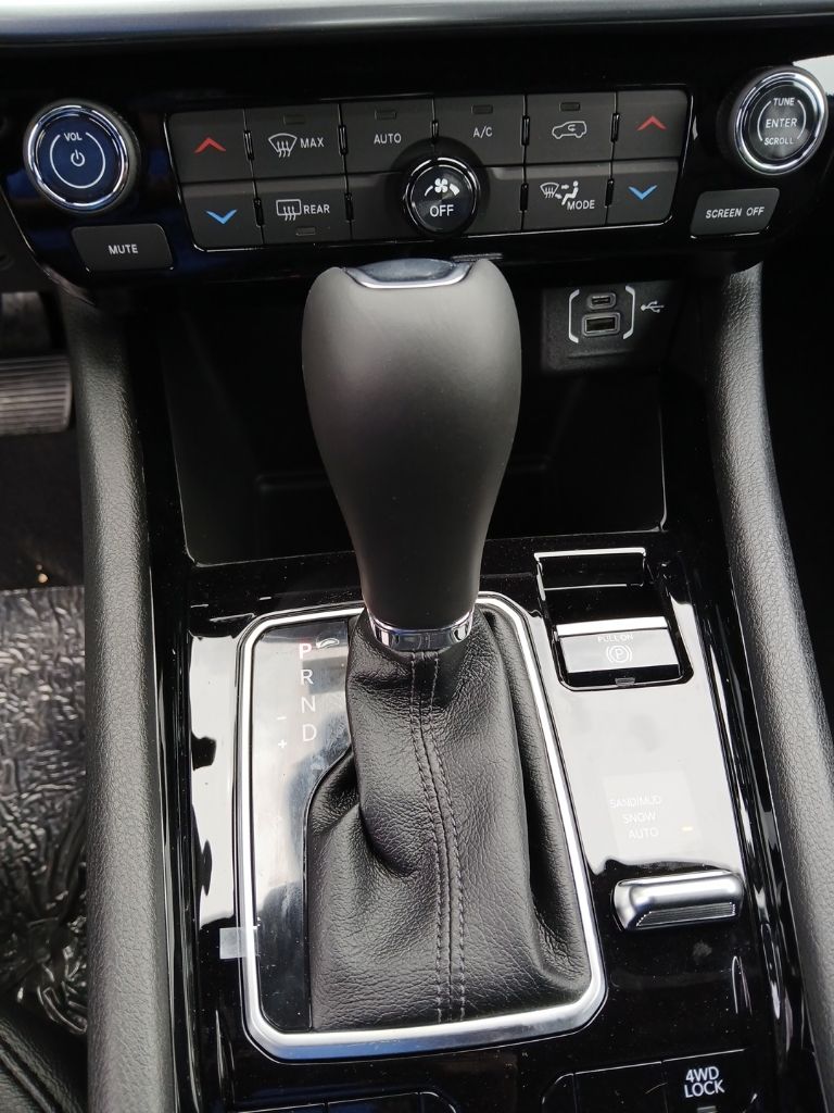 2026 Jeep Compass Limited - Photo 12