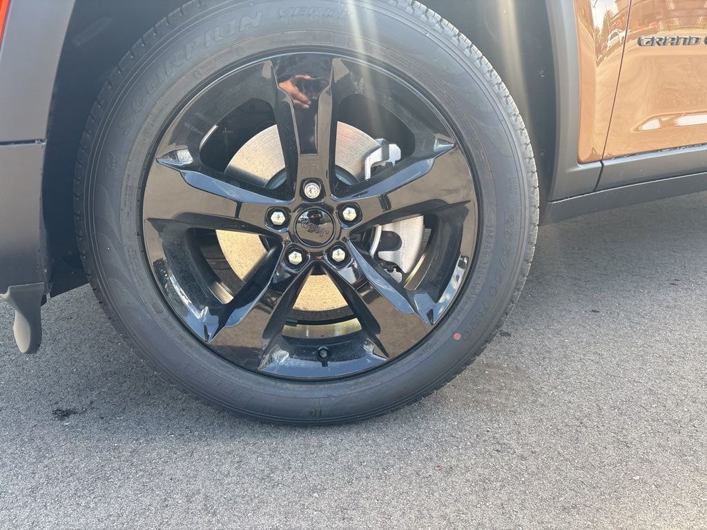 New 2026 Jeep Grand Cherokee L LIMITED 4X4 Sport Utility