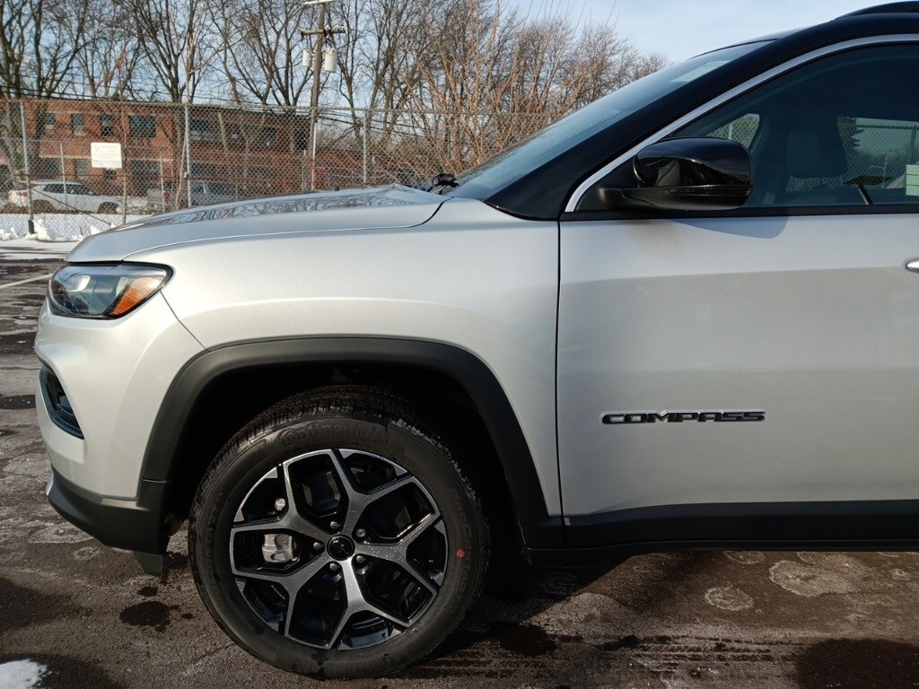 New 2026 Jeep Compass LIMITED 4X4 Sport Utility