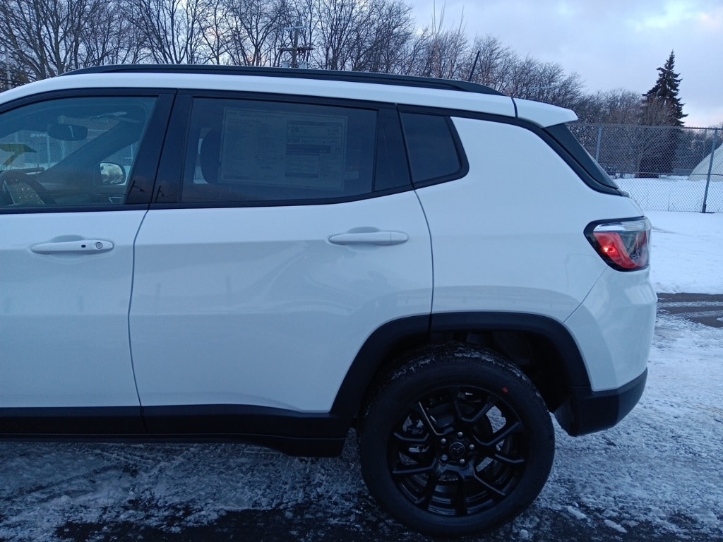New 2026 Jeep Compass LATITUDE ALTITUDE 4X4 Sport Utility