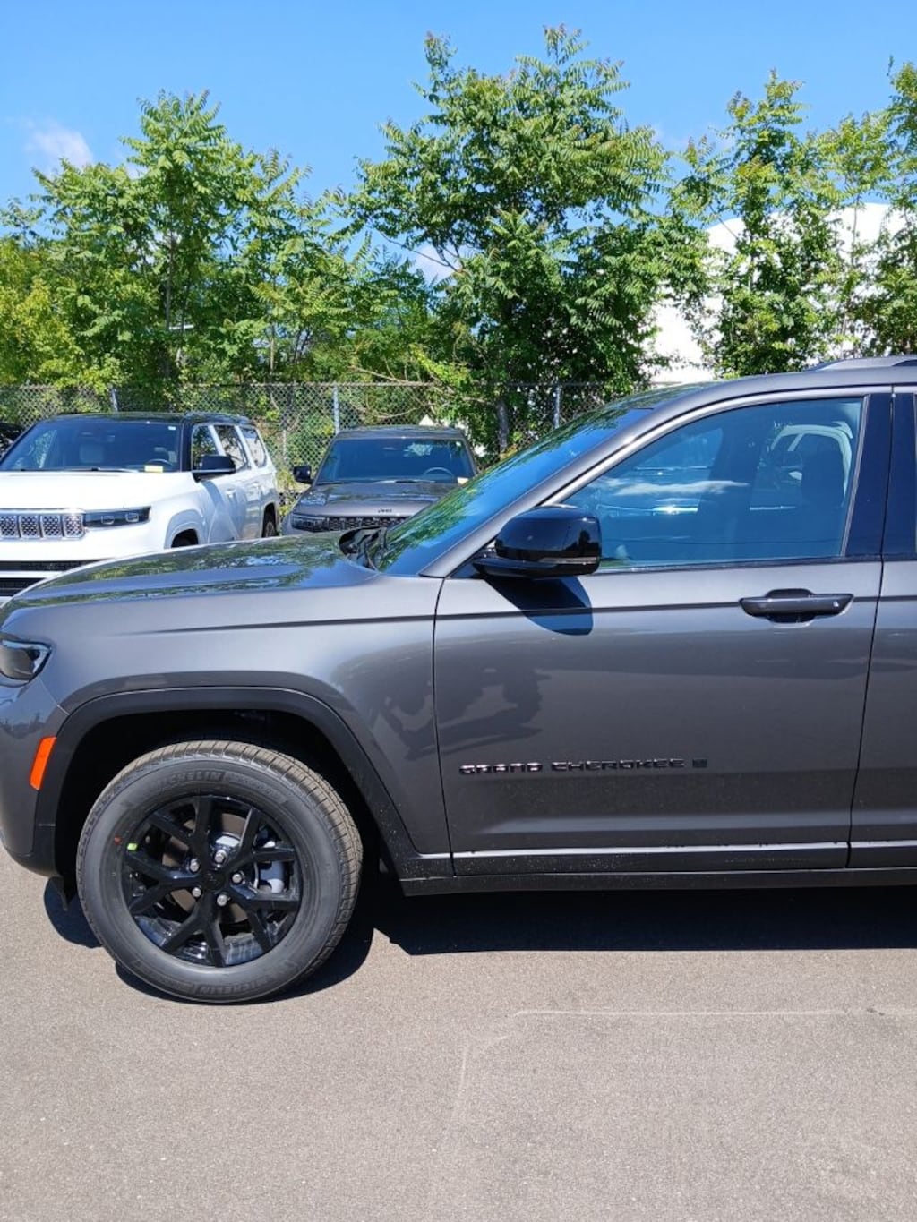 New 2026 Jeep Grand Cherokee LAREDO ALTITUDE 4X4 Sport Utility