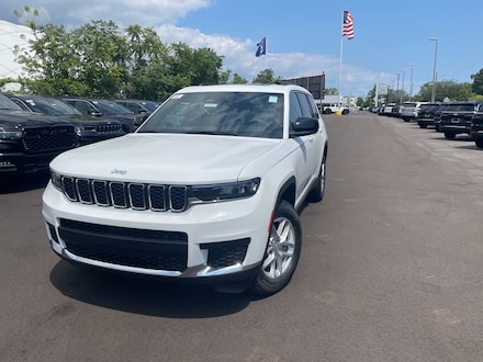 2025 Jeep Grand Cherokee L LAREDO X 4X4 Sport Utility