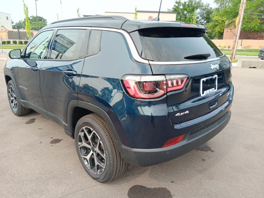 New 2026 Jeep Compass LIMITED 4X4 Sport Utility
