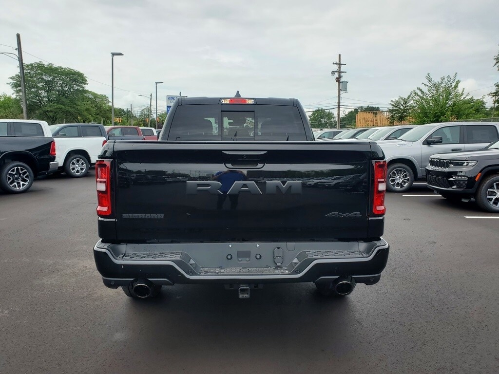 2025 Ram 1500 Big Horn photo 4