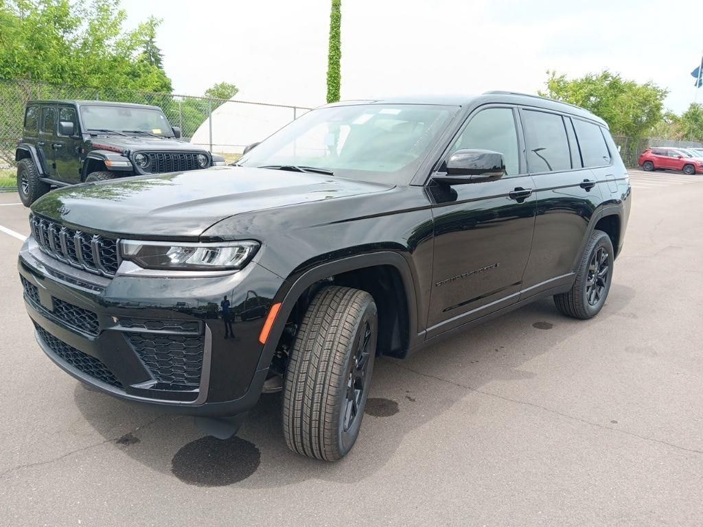 Used 2026 Jeep Grand Cherokee L Altitude SUV