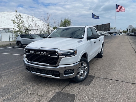2025 Ram 1500 BIG HORN CREW CAB 4X4 5'7 BOX Pickup