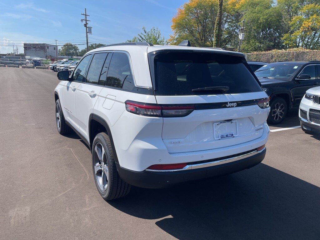 2025 Jeep Grand Cherokee Limited photo 4